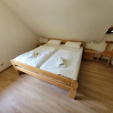 Im Kollhof - Ruhe Und Im Sueden Ruegens *