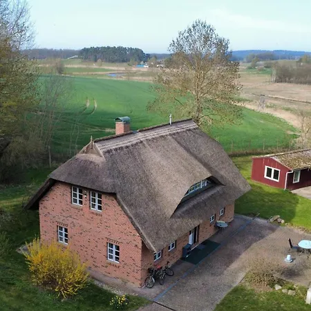 Im Kollhof - Ruhe Und Im Sueden Ruegens